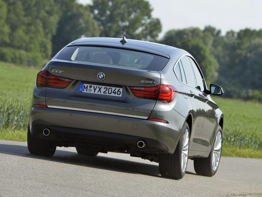  BMW 535i Gran Turismo Luxury Line 2013 года  (фото 3 из 16)